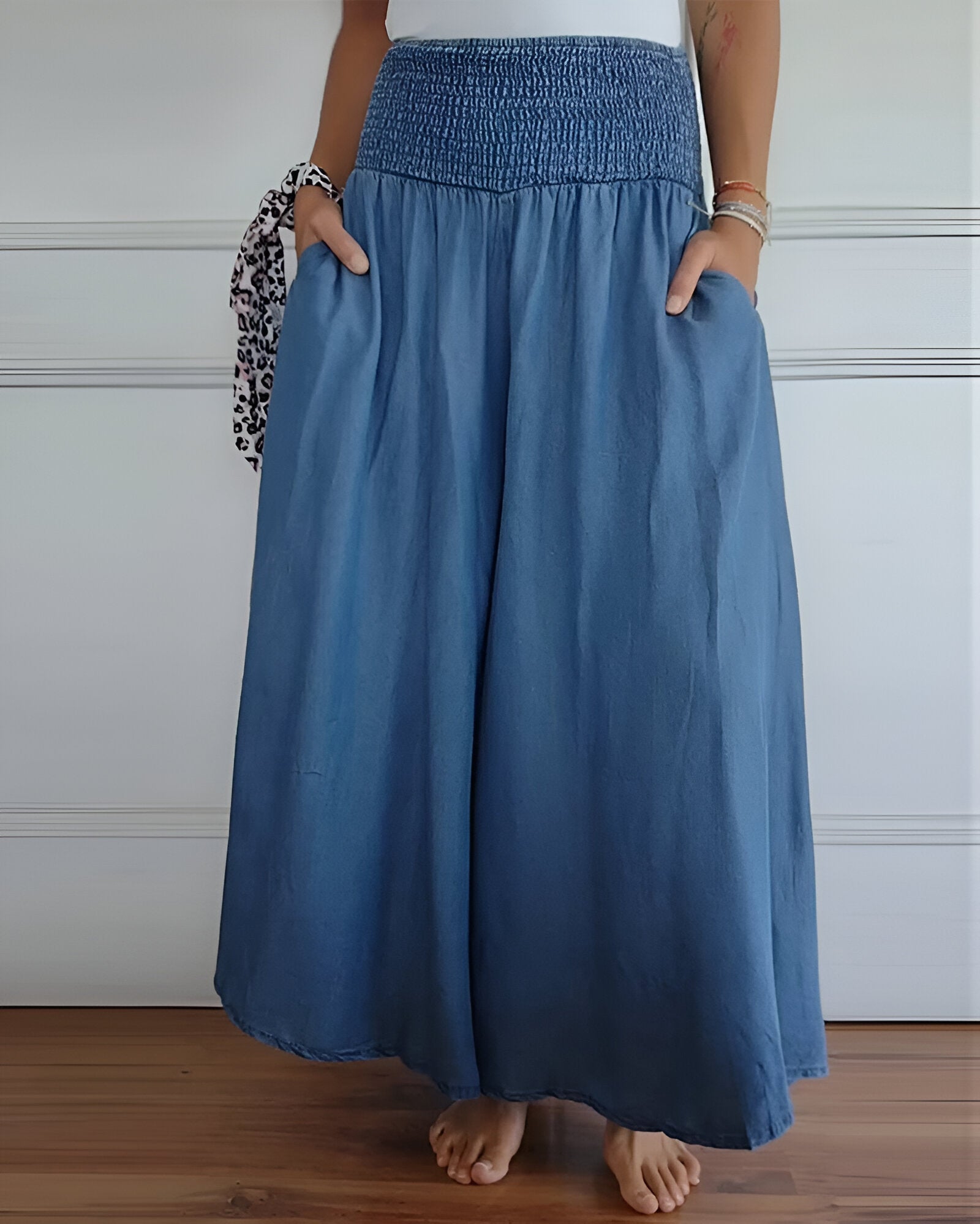 lisa-relaxed-fit-elastic-waist-pants-img1.jpg