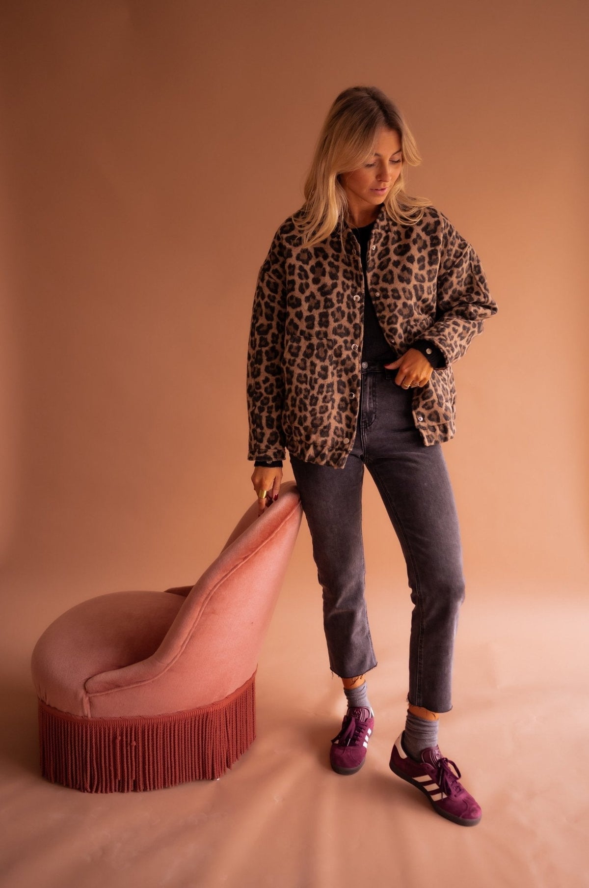 lisa-relaxed-fit-leopard-print-bomber-jacket-img5.jpg