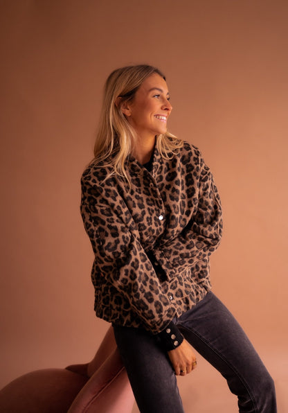 lisa-relaxed-fit-leopard-print-bomber-jacket-img7.jpg