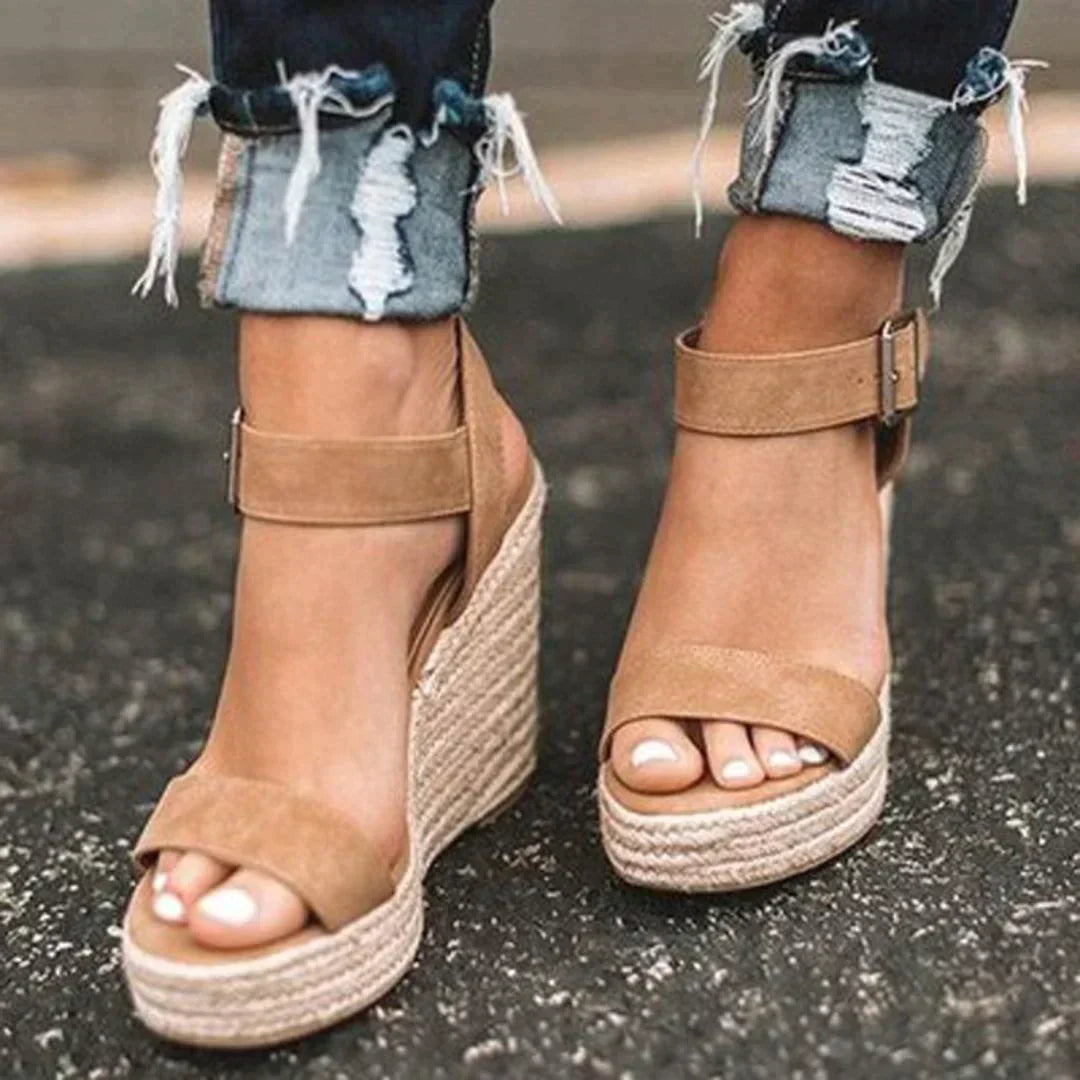 maria-comfortable-adjustable-buckle-wedge-sandals-img1.webp