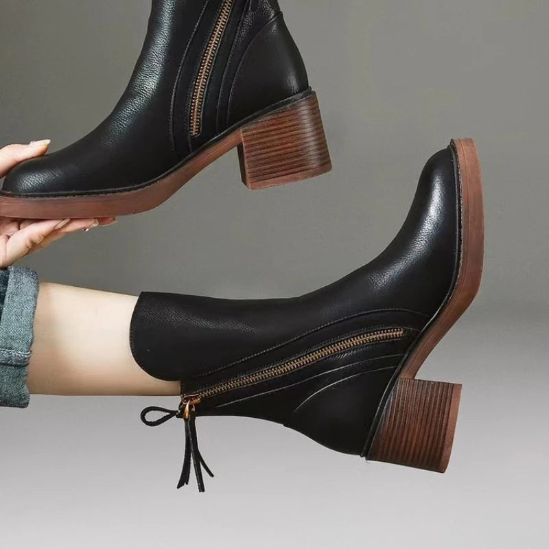 mary-classic-ankle-boots-img9.webp