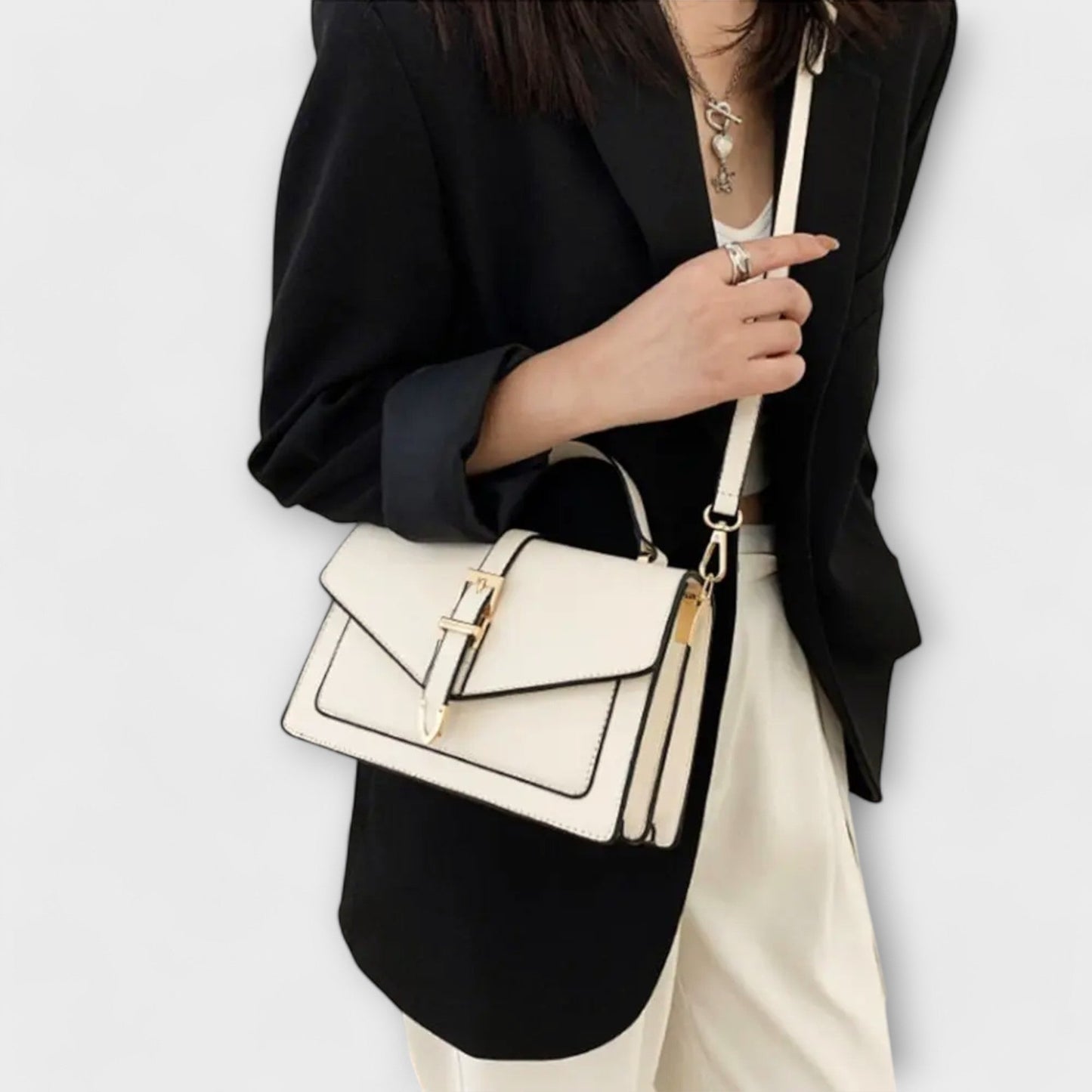 mary-classic-shoulder-bag-img3.jpg