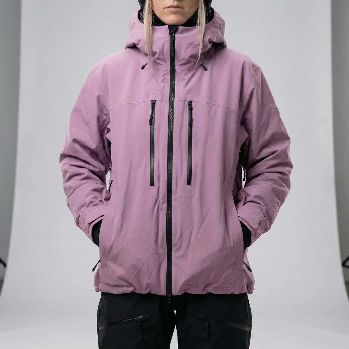 megan-lightweight-hooded-ski-jacket-img3.webp