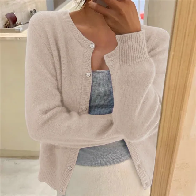 michelle-relaxed-fit-button-front-cardigan-img3.png