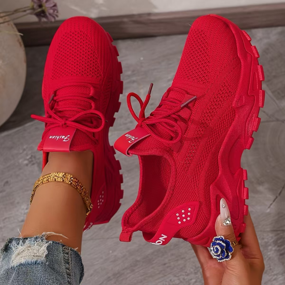 pamela-orthopedic-sneakers-img4.png