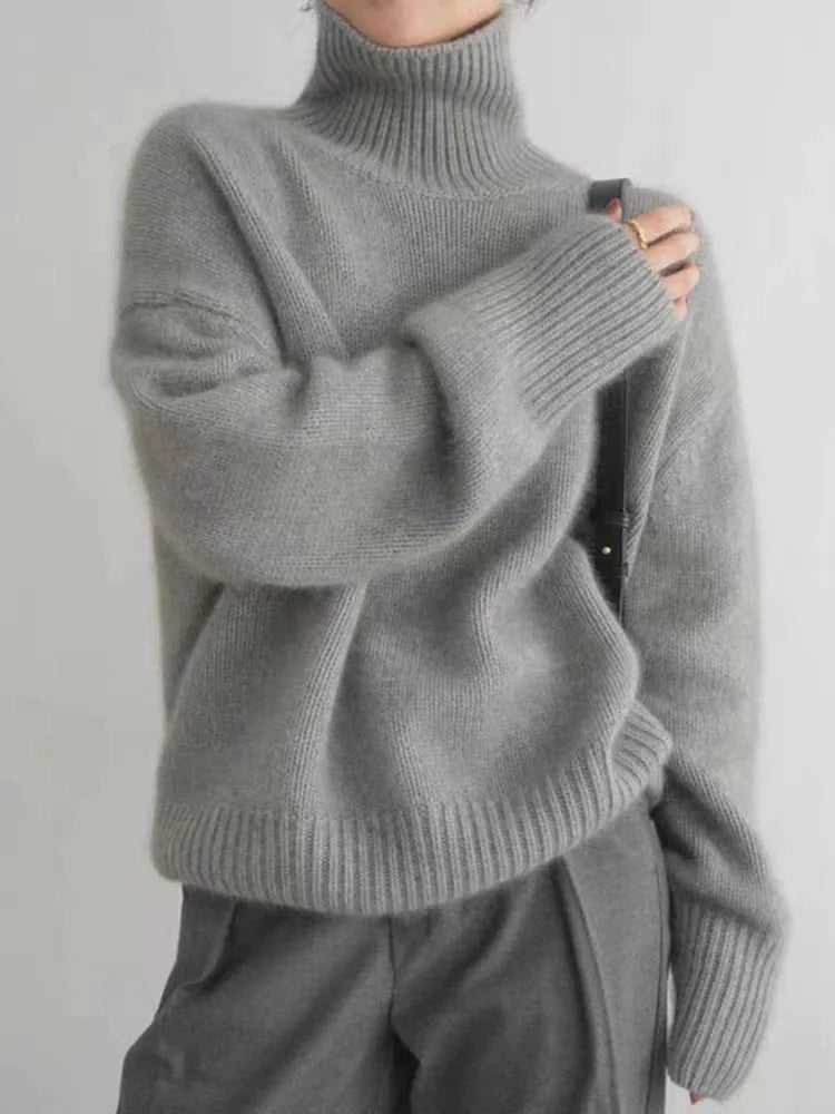 rachel-classic-roll-neck-cashmere-sweater-img3.webp