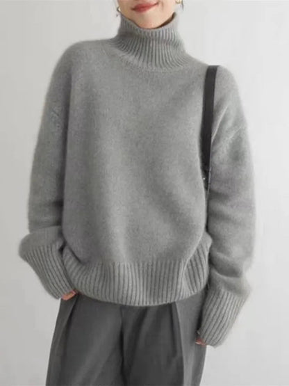 rachel-classic-roll-neck-cashmere-sweater-img4.webp