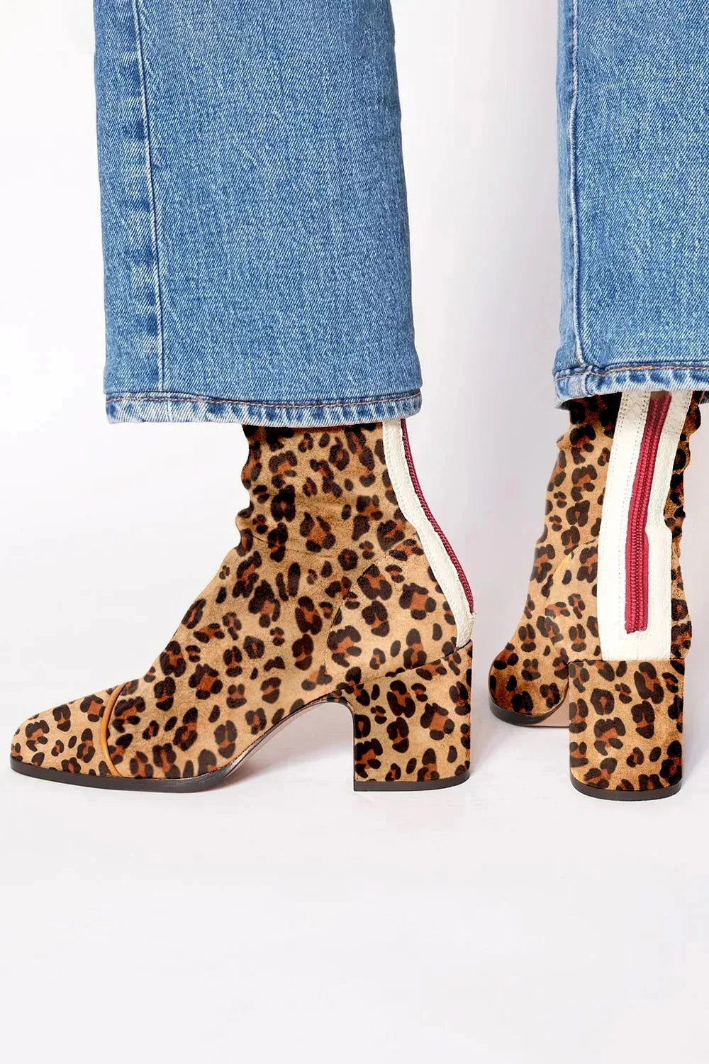 ruth-classic-ankle-boots-img10.webp