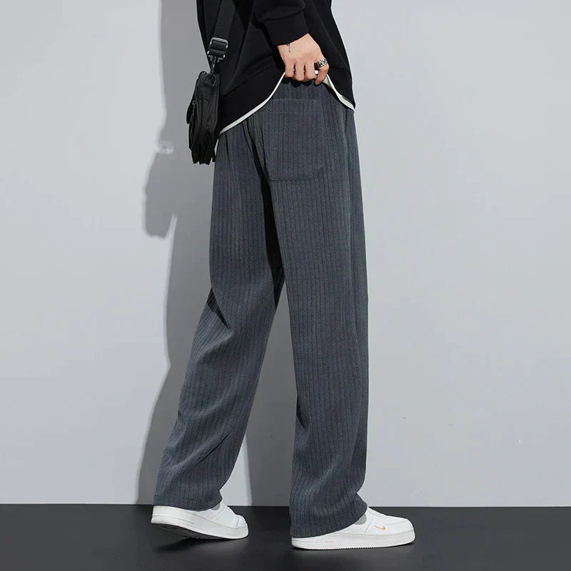 ryan-elegant-velvet-pants-img5.webp
