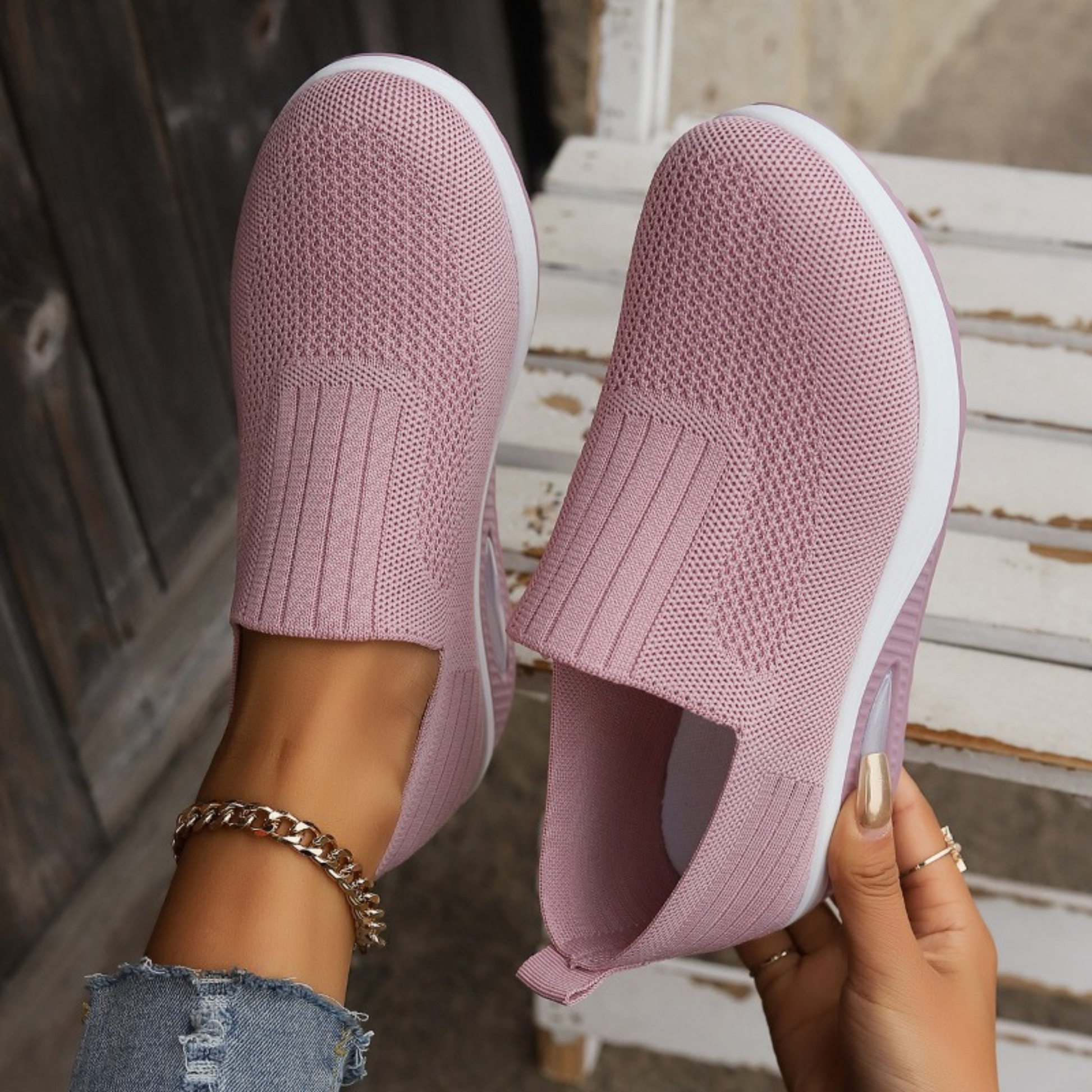 sandra-comfortable-slip-on-sneakers-img4.png