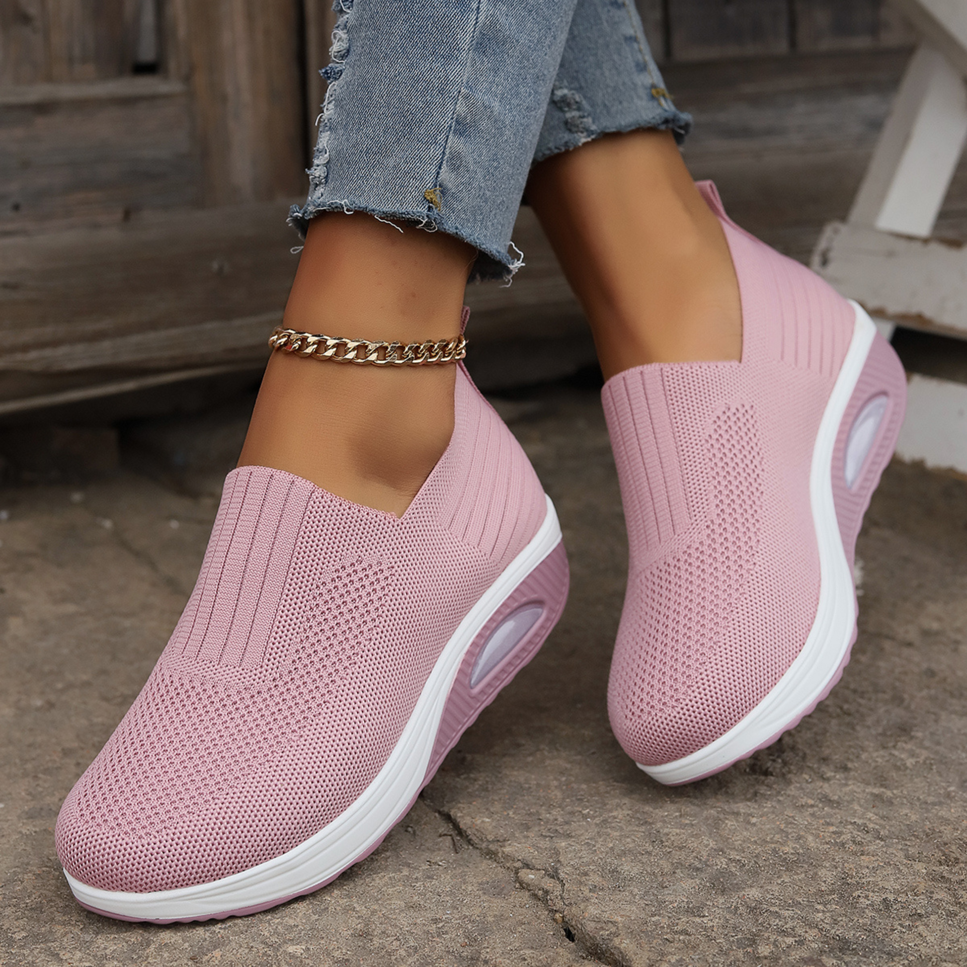 sandra-comfortable-slip-on-sneakers-img7.png