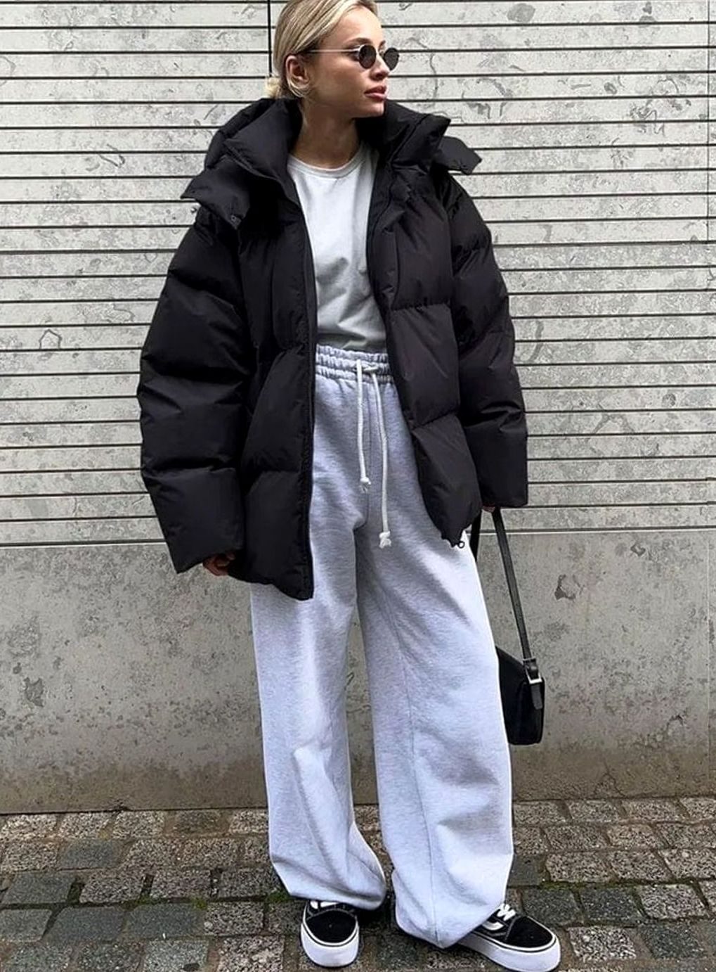sarah-relaxed-fit-hooded-zip-up-puffer-jacket-img3.jpg