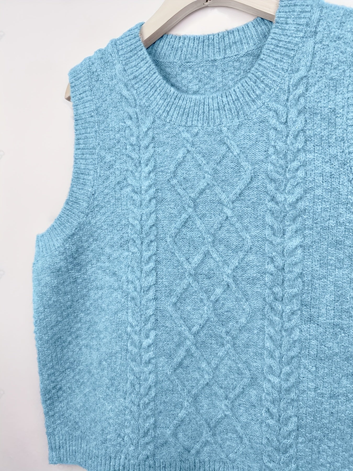 shirley-classic-cable-knit-sweater-vest-img10.jpg
