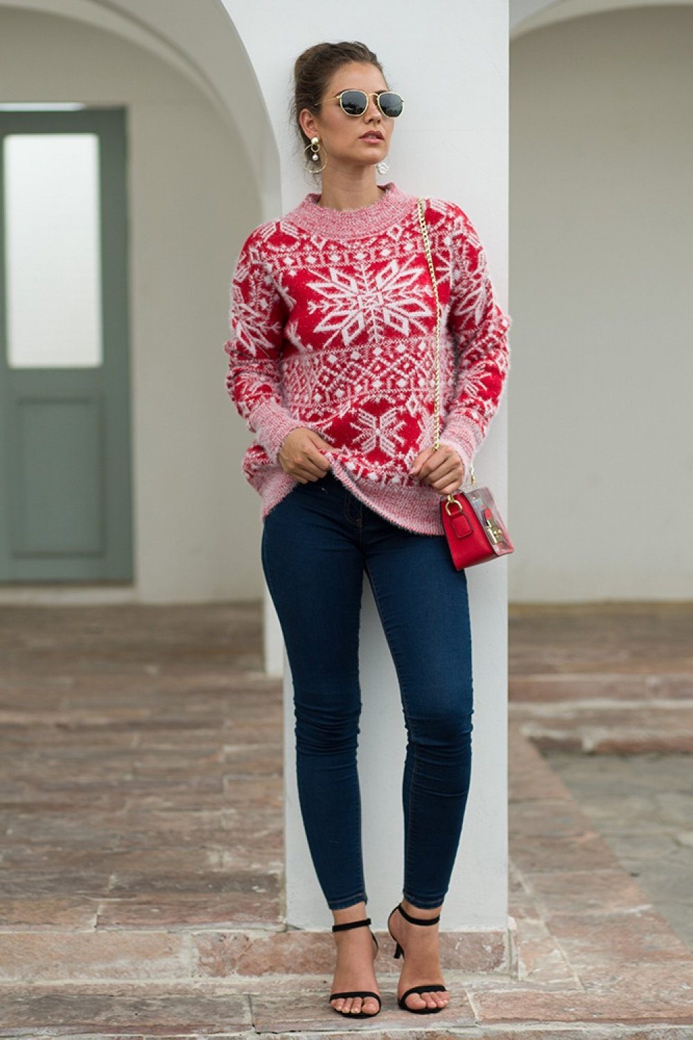 snowflake-christmas-knit-jumper-relaxed-fit-img4.jpg