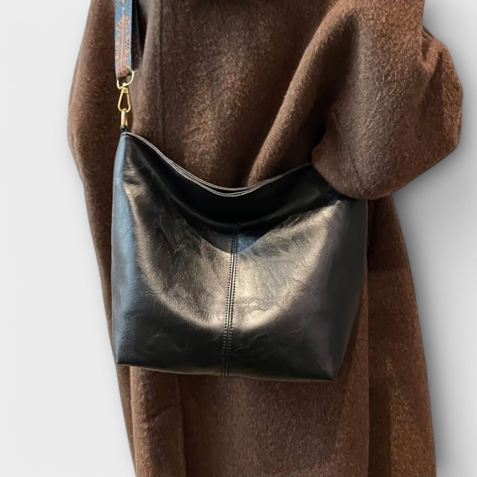 stephanie-minimalist-shoulder-bag-with-unique-strap-img3.jpg