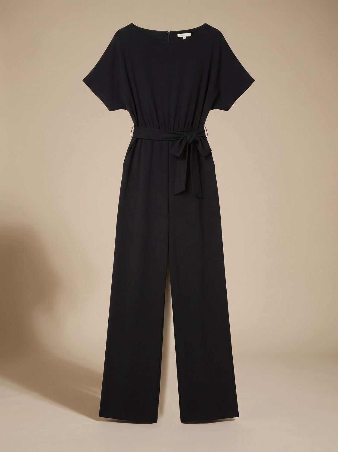 victoria-relaxed-fit-tie-belt-wide-leg-jumpsuit-img2.jpg